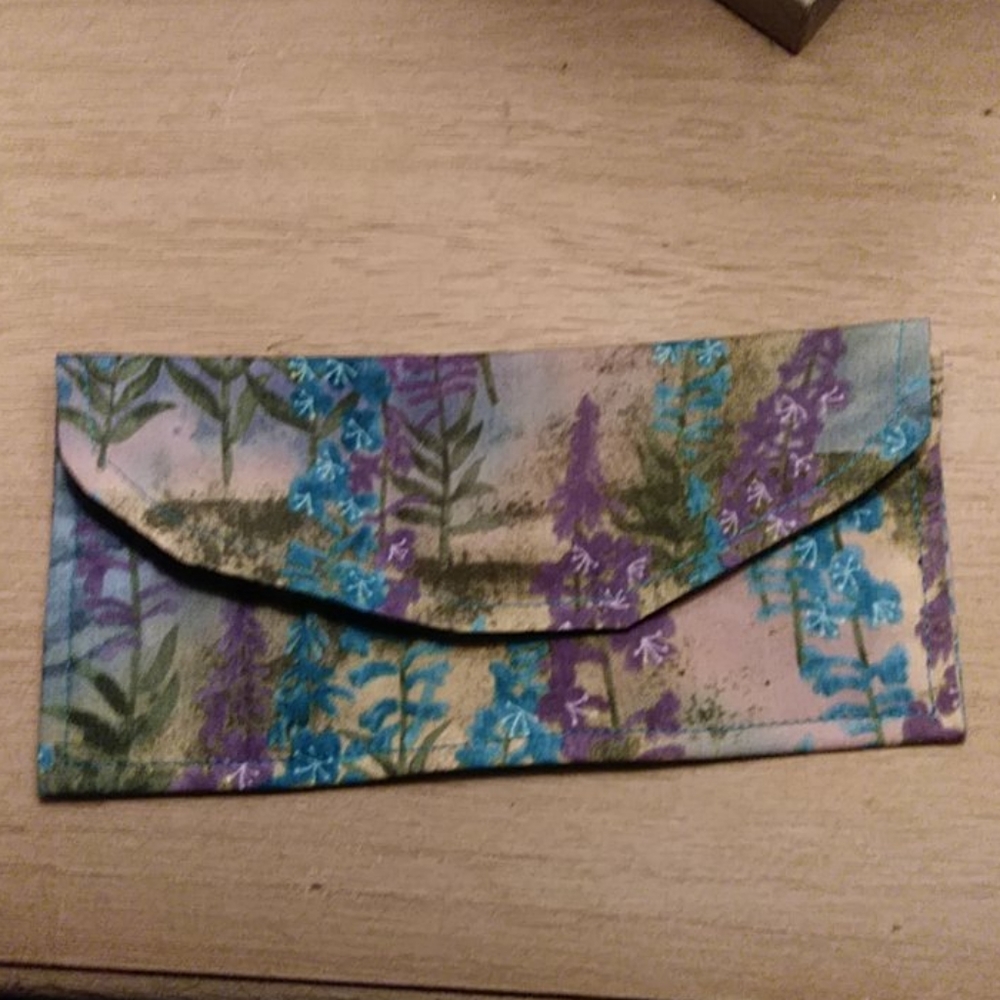 BRAND NEW GLASSES/CHECKBOOK/PHONE CASE